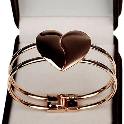 Elegant Heart Cuff Bangle – Stylish Jewelry for Women