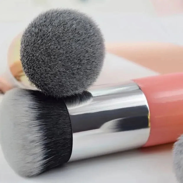 Luxury Mushroom Foundation Brush – Flawless BB Cream & Liquid Makeup Applicator with Ultra-Soft Fiber Bristles, Portable & Skin-Friendly