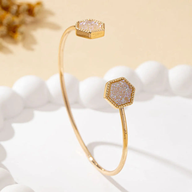Women's Fashionable Open Bracelet, Simple and Elegant