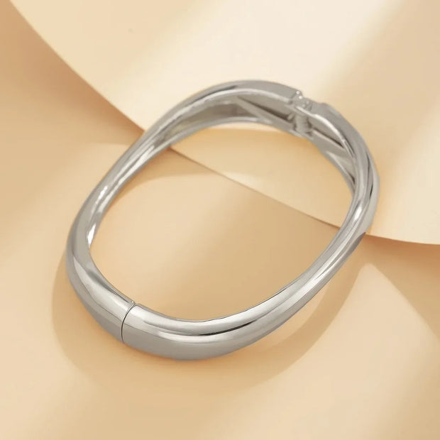 Smooth Water Drop Hug Bangle