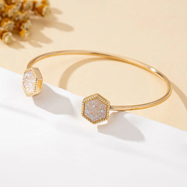 Women's Fashionable Open Bracelet, Simple and Elegant