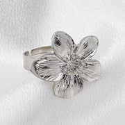 Women’s Adjustable Flower Ring – Elegant & Versatile