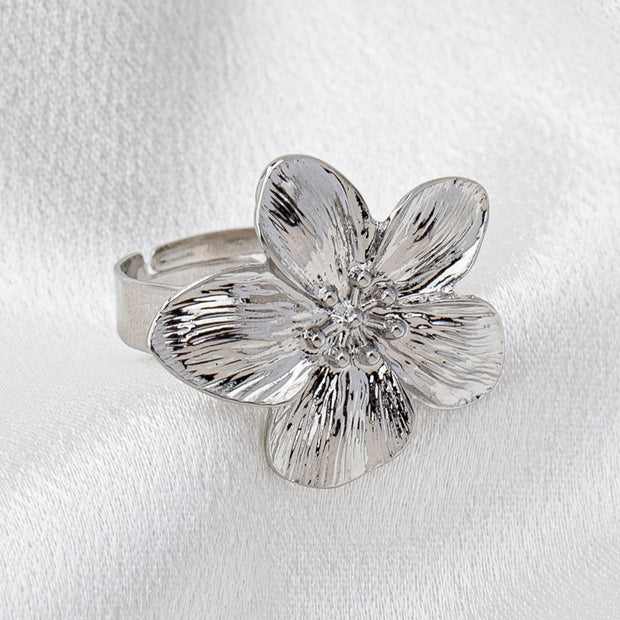 Women’s Adjustable Flower Ring – Elegant & Versatile