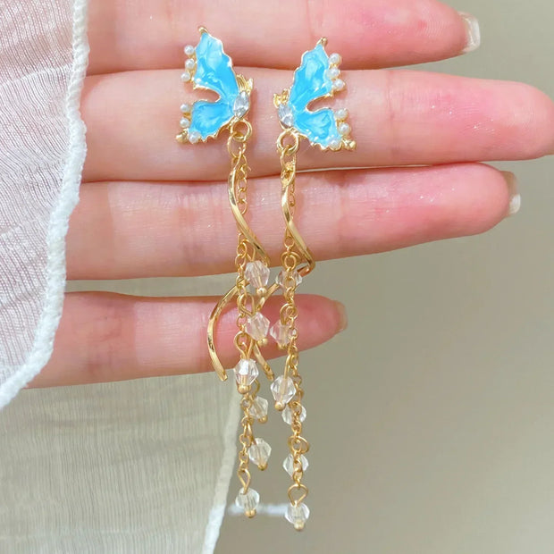 French Vintage Faux Pearl C-Design Earrings | Luxurious Drop Earrings for Women