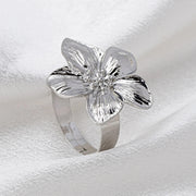 Women’s Adjustable Flower Ring – Elegant & Versatile