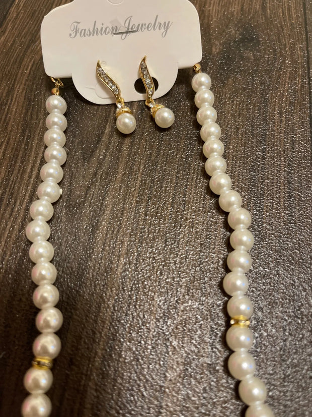 Elegant 2-Piece Bridal Jewelry Set – Necklace & Earrings