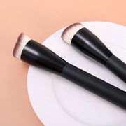 Foundation & Concealer Brush – Angled Makeup Brush for Liquid, Cream & Contour | Seamless Coverage